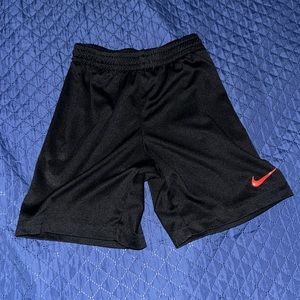 NIKE Dri-fit boys black shorts size 6